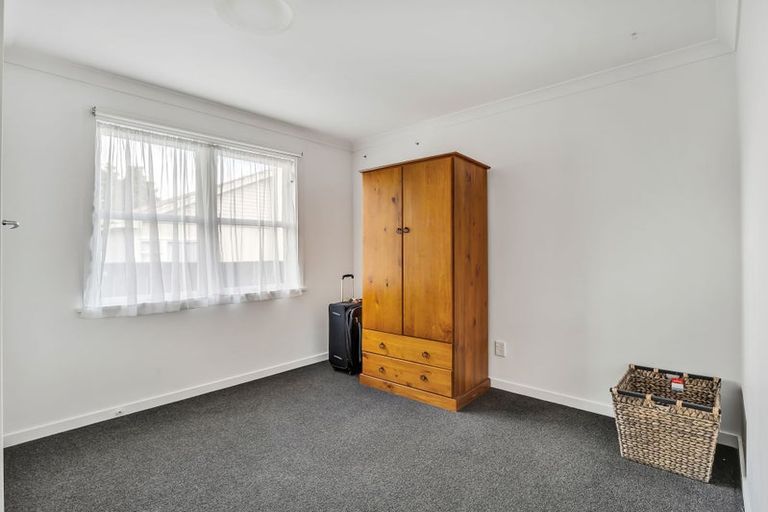 Photo of property in 10 Antrim Place, Hokowhitu, Palmerston North, 4410