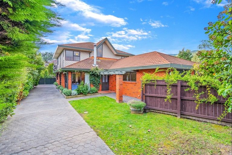 Photo of property in 57 Kapanui Road, Waikanae, 5036