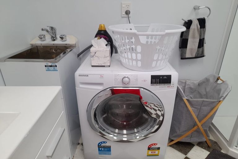 Photo of property in 1/2 Trigg Crescent, Taradale, Napier, 4112