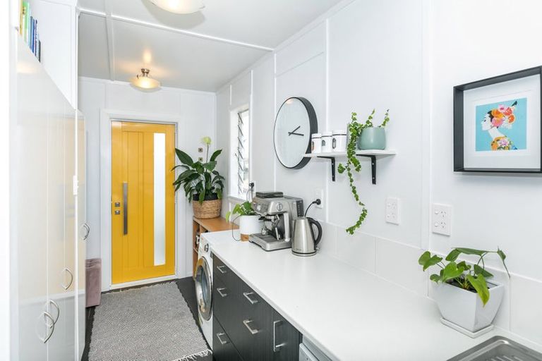 Photo of property in 15 Sandwich Road, St Andrews, Hamilton, 3200