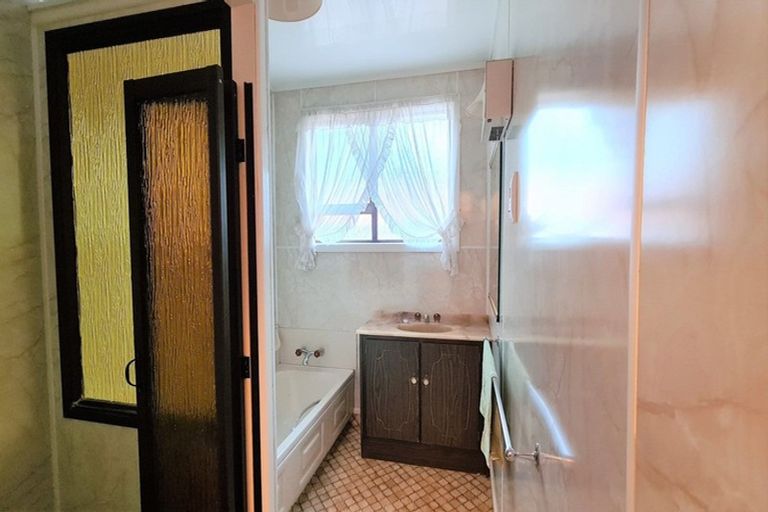 Photo of property in 150 Miranda Street, Stratford, 4332