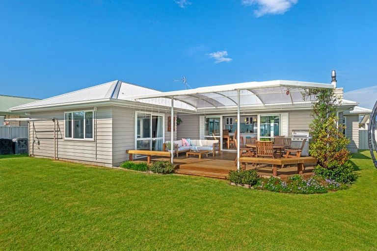 Photo of property in 25 Pohutukawa Grove, Lytton West, Gisborne, 4010