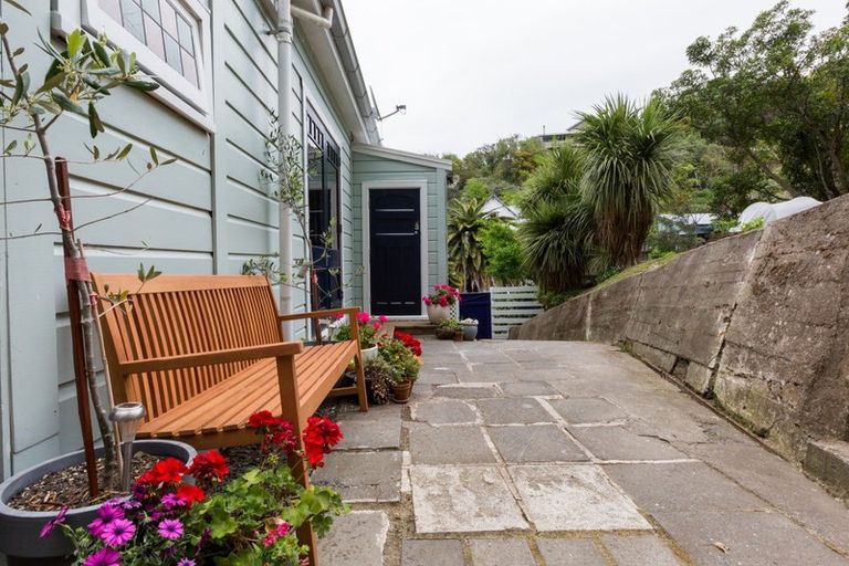 Photo of property in 3 Little Burke Street, Hospital Hill, Napier, 4110