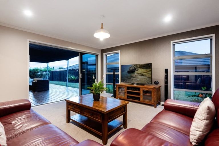 Photo of property in 63 Benmore Crescent, Pyes Pa, Tauranga, 3112