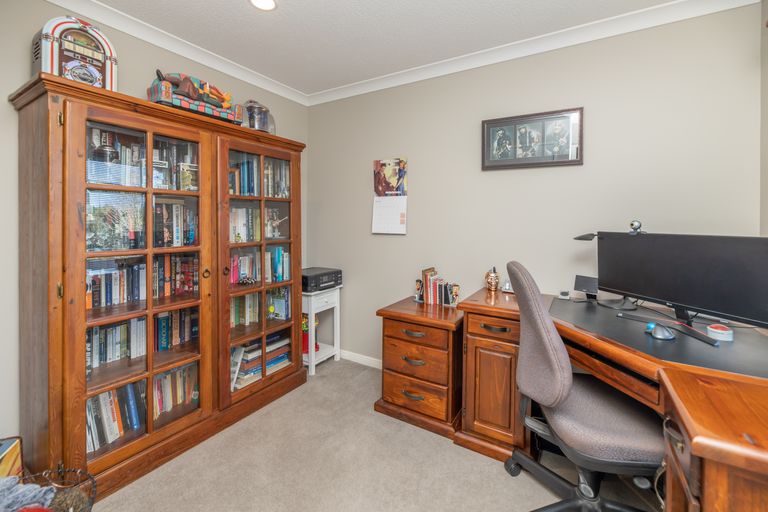 Photo of property in 14 Faith Place, West Melton, Christchurch, 7675