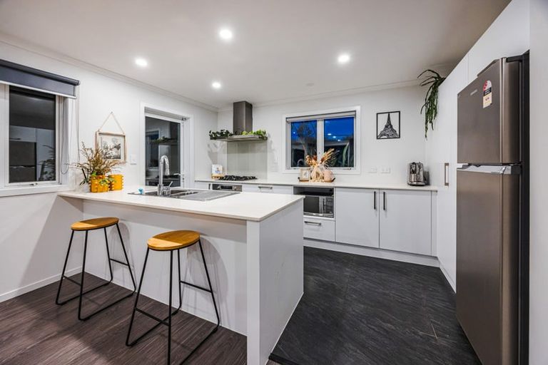 Photo of property in 3 Adamson Road, Flat Bush, Auckland, 2019