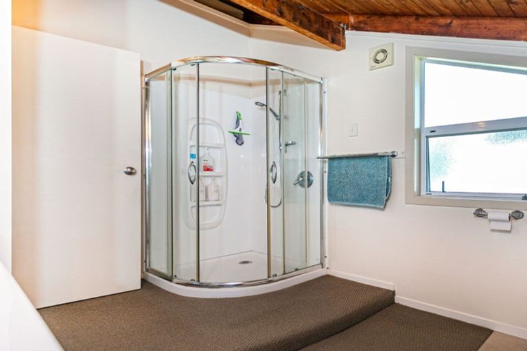 Photo of property in 120 Onemana Drive, Onemana, Whangamata, 3691