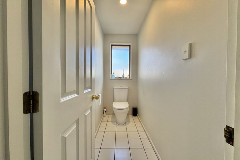 Photo of property in 8a Suva Street, Upper Riccarton, Christchurch, 8041