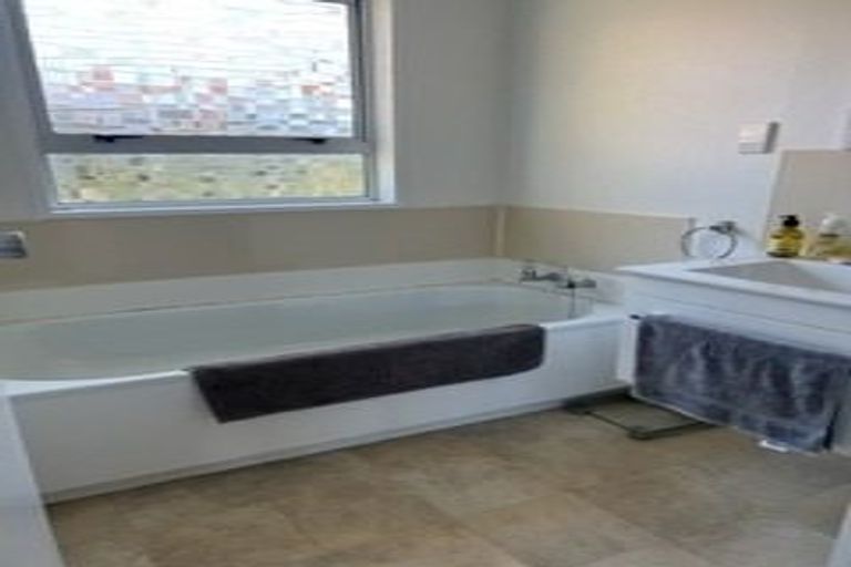 Photo of property in 14a Nola Avenue, Raumati Beach, Paraparaumu, 5032