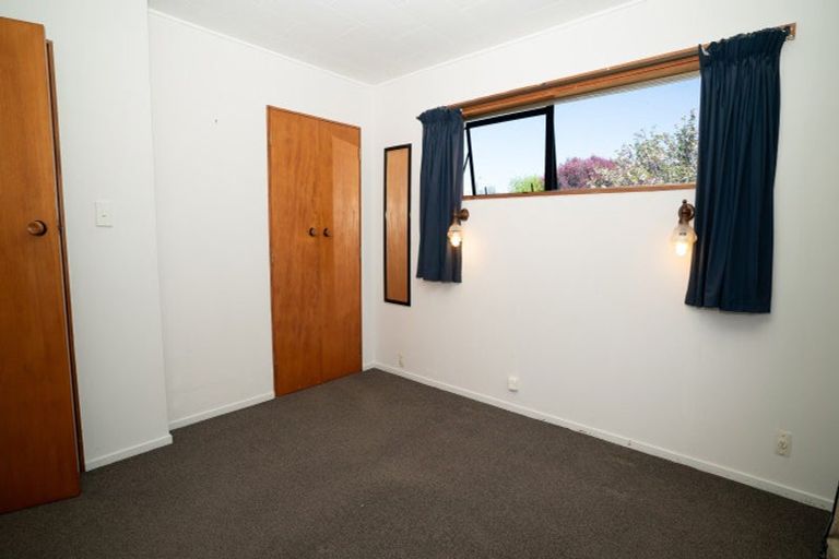 Photo of property in 3/2 Bill Ashcroft Grove, Havelock North, 4130