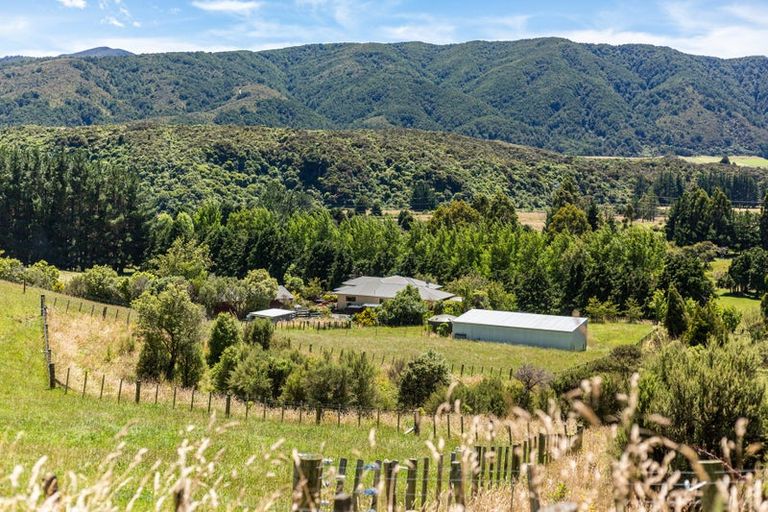 Photo of property in 68a Marchant Road, Kaitoke, Upper Hutt, 5018