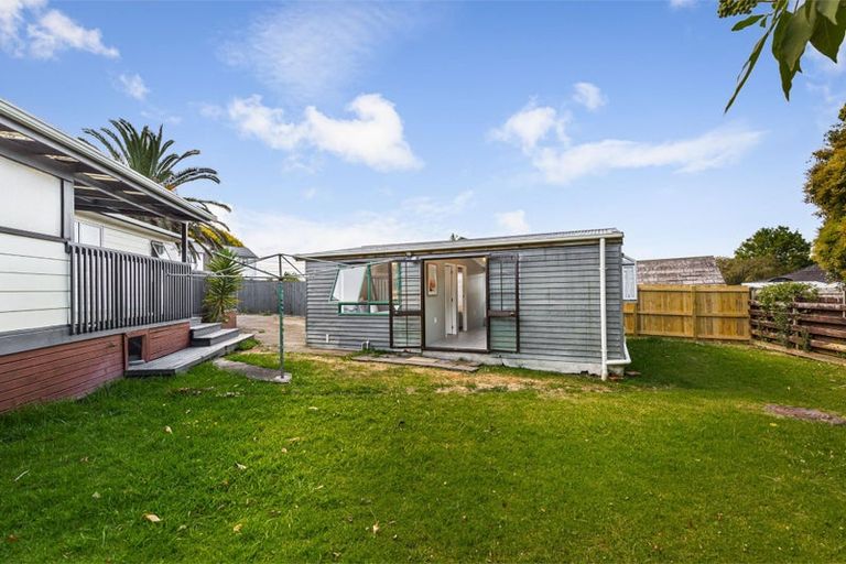 Photo of property in 8 Frostbite Place, Ranui, Auckland, 0612