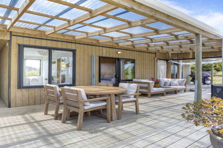 Photo of property in 24 Noakes Hill Road, Puhoi, Silverdale, 0994