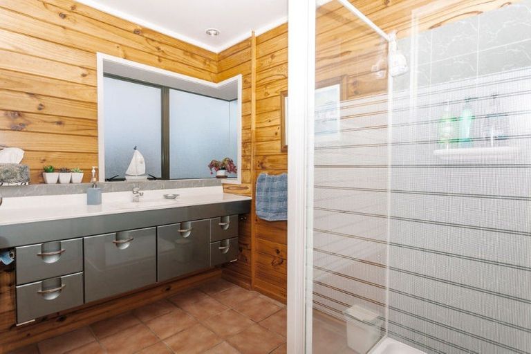 Photo of property in 24 Ruahine Street, Dannevirke, 4930