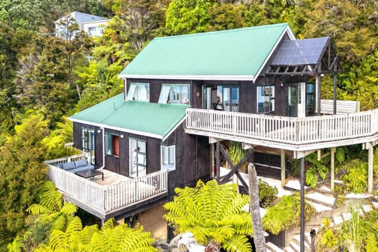 Photo of property in 23 Pine Grove, Tairua, 3508