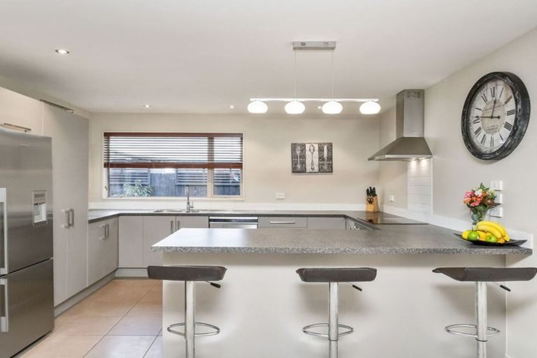 Photo of property in 21 Saltaire Street, North New Brighton, Christchurch, 8083