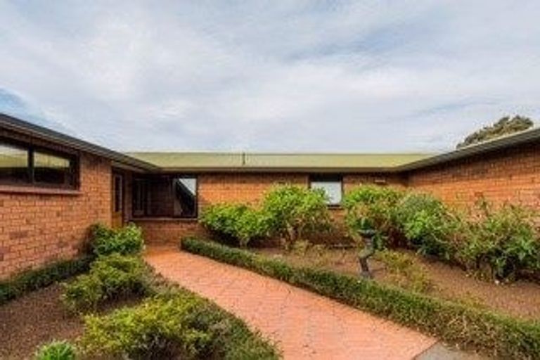 Photo of property in 21a Waiwera Place, Merrilands, New Plymouth, 4312