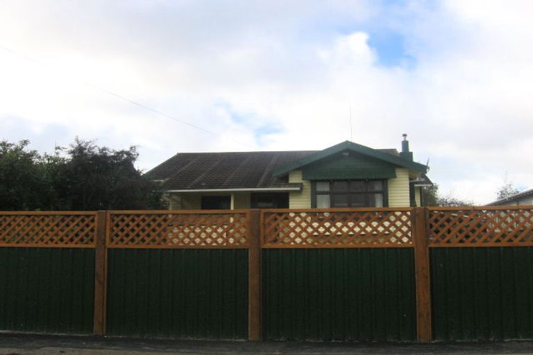 Photo of property in 87 Lyndhurst Street, Takaro, Palmerston North, 4412