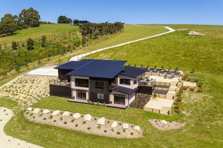 Photo of property in 12 Airstrip Ridge Road, Parkvale, Carterton, 5792