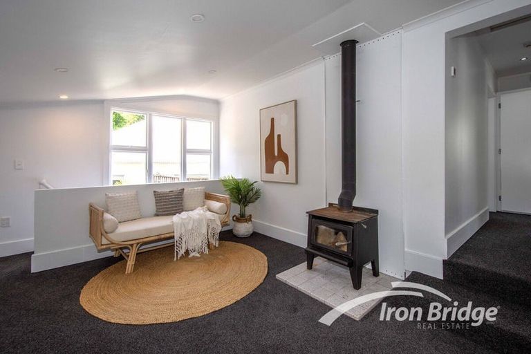 Photo of property in 24 Voelas Road, Lyttelton, 8082