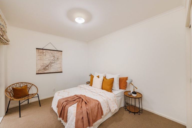 Photo of property in 71 County Heights Drive, Aokautere, Palmerston North, 4471