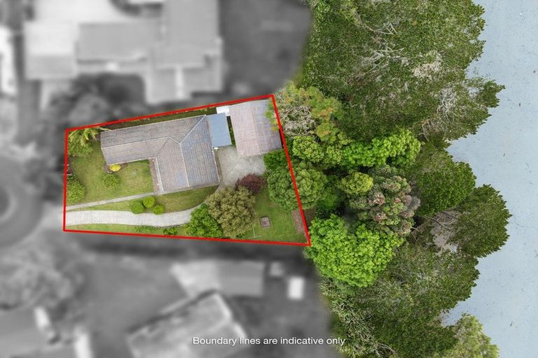 Photo of property in 11 Tui Place, Waiuku, 2123