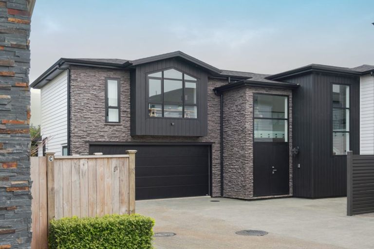 Photo of property in 10b Stratford Avenue, Milford, Auckland, 0620