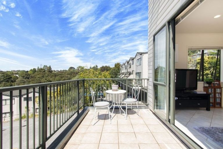 Photo of property in 9/8 Flynn Street, Birkdale, Auckland, 0626