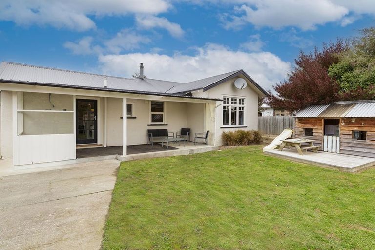 Photo of property in 6 Paul Street, Waimate, 7924
