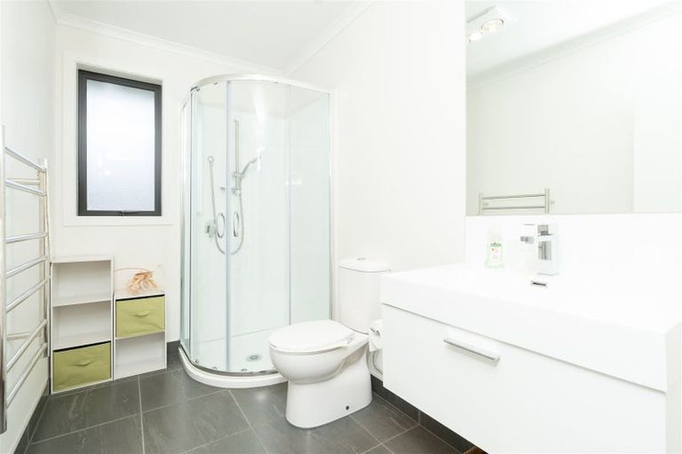 Photo of property in 17 Manawaroa Close, Grandview Heights, Hamilton, 3200