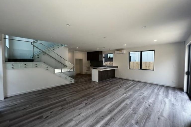 Photo of property in 27 Clara Road, Silverdale, 0932