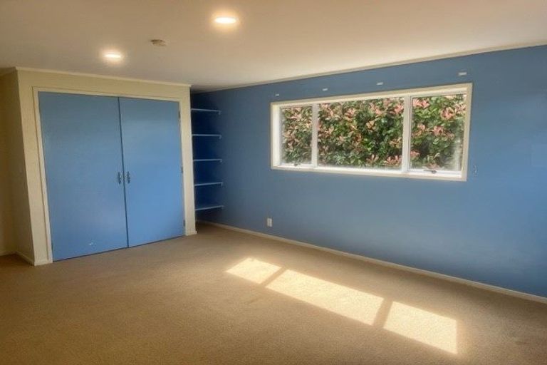 Photo of property in 17 Thurston Place, Bucklands Beach, Auckland, 2012