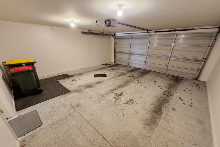 Photo of property in 39 The Track, Takanini, 2112