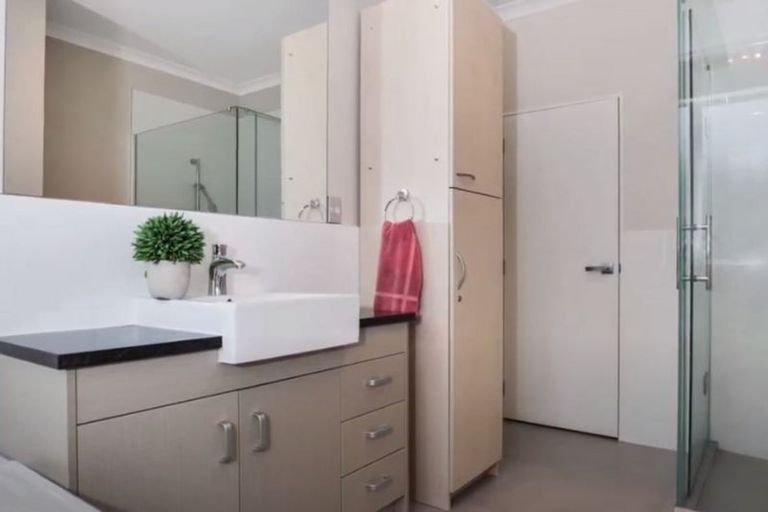 Photo of property in 95 Parkhaven Drive, Rosehill, Papakura, 2113