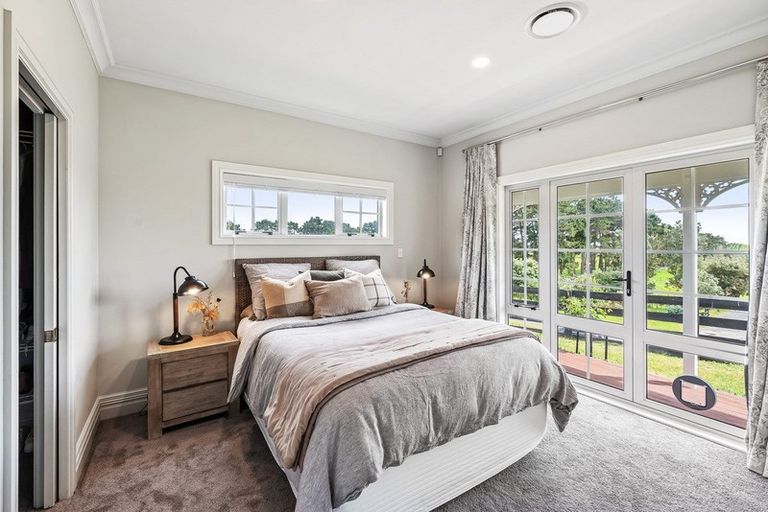 Photo of property in 191 Pukenamu Road, Te Horo, Otaki, 5581