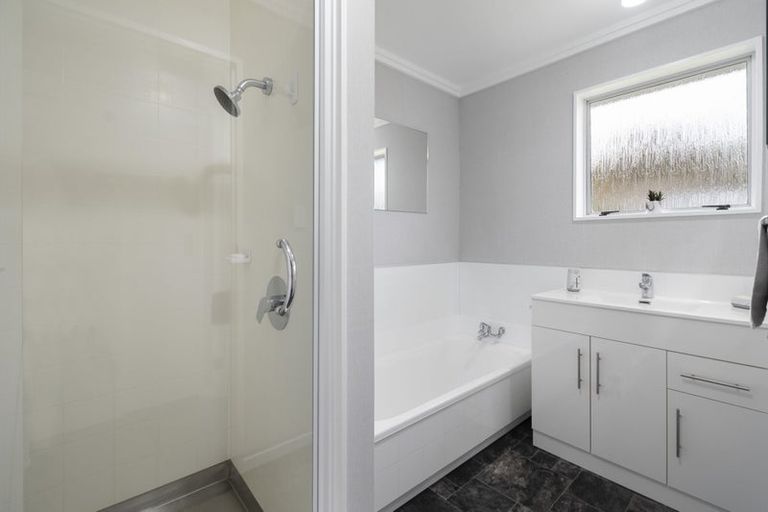 Photo of property in 30 Ongo Road, Hunterville, 4730