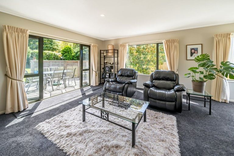 Photo of property in 31a Emerald Hill Drive, Birchville, Upper Hutt, 5018