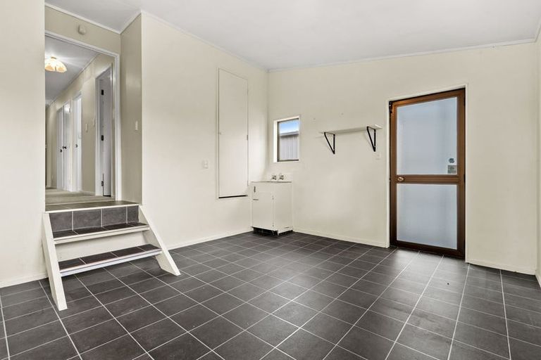 Photo of property in 49 Kath Henry Lane, Drury, 2113