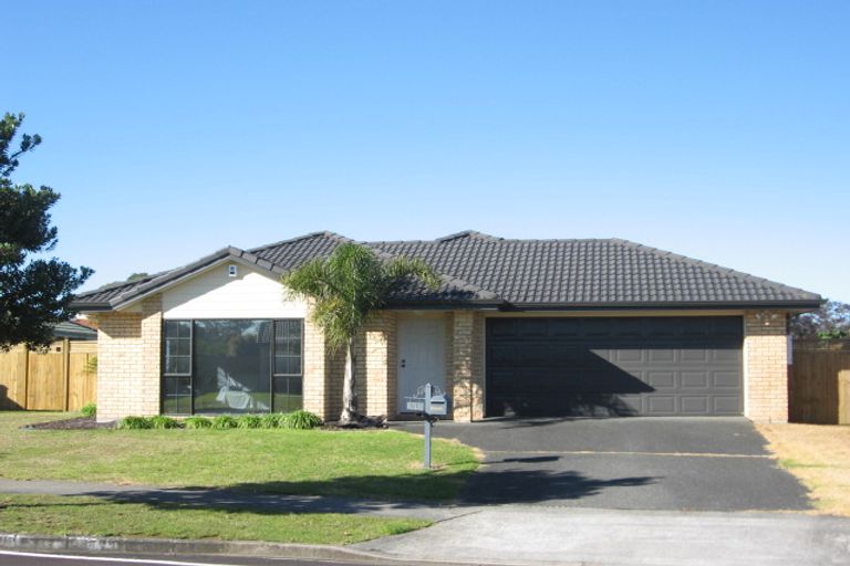 Photo of property in 31 Sandwick Drive, Weymouth, Auckland, 2103