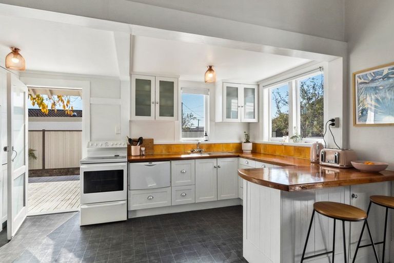 Photo of property in 1 Sale Street, Fairfield, Hamilton, 3214