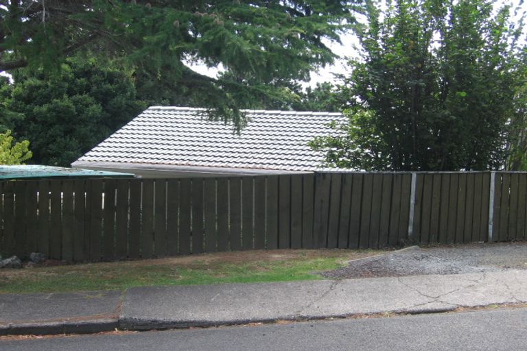 Photo of property in 9 Bryers Place, Bayview, Auckland, 0629