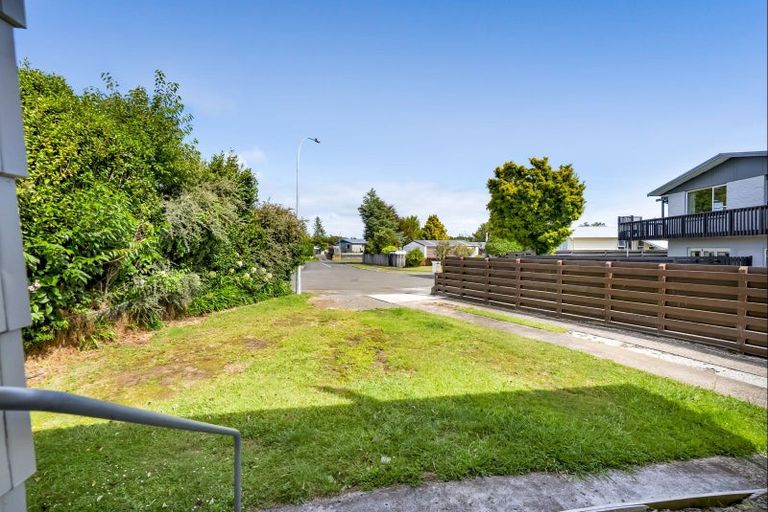 Photo of property in 4 Titoki Place, Inglewood, 4330