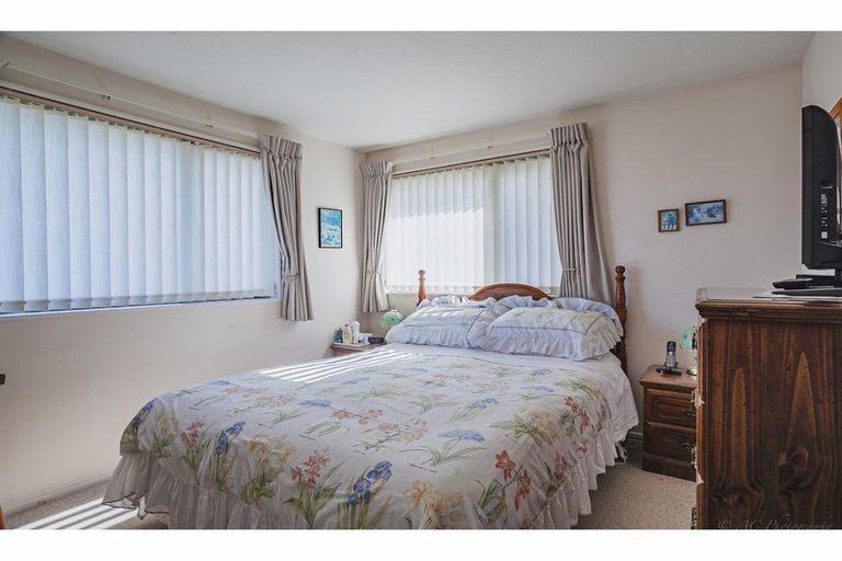Photo of property in 5 Ellesmere Place, Oceanview, Timaru, 7910