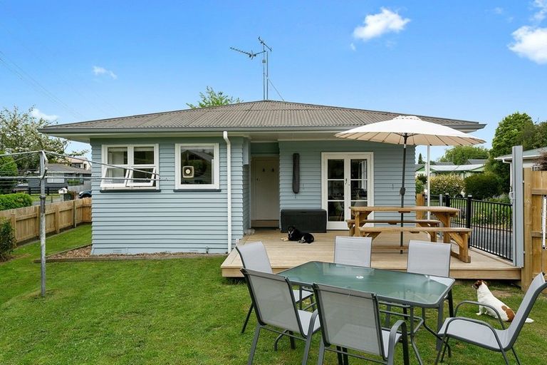 Photo of property in 38 Clare Street, Cambridge, 3434