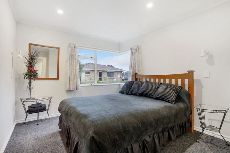 Photo of property in 9 Kalmia Dell, Mount Maunganui, 3116