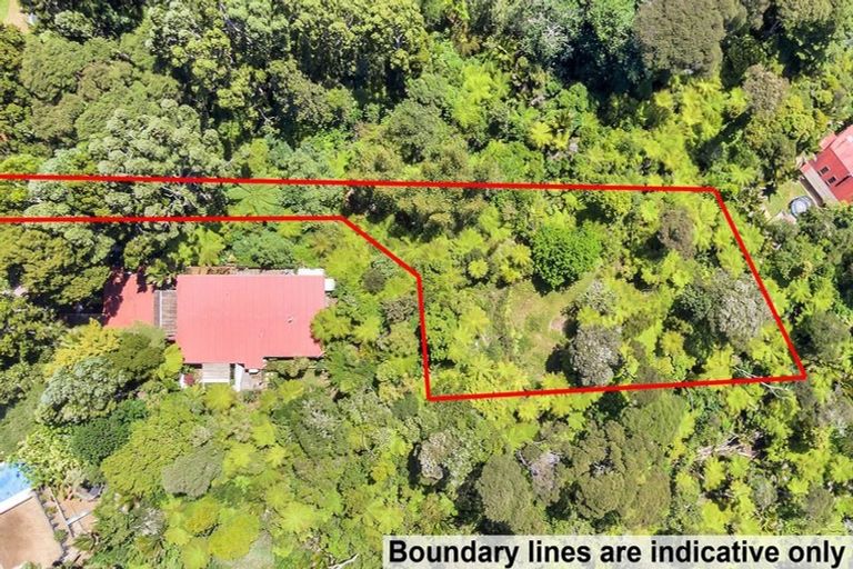 Photo of property in 42 Kopiko Road, Titirangi, Auckland, 0604
