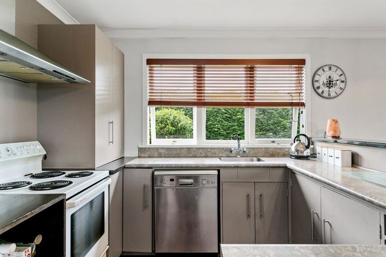 Photo of property in 50 Te Hatepe Avenue, Taupo, 3330