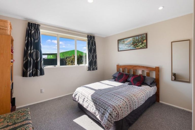 Photo of property in 1 Spring Place, Leeston, 7632