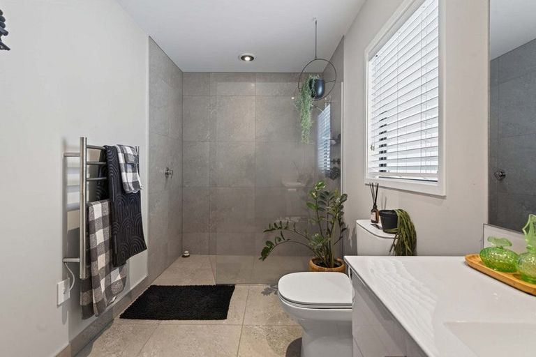 Photo of property in 1 Bill Miller Drive, Papamoa, 3118
