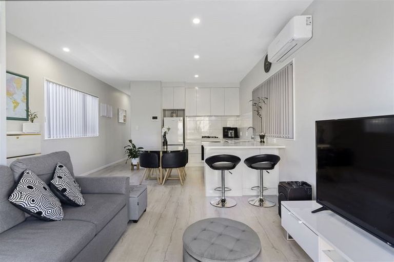 Photo of property in 27 Matakohe Road, Westgate, Auckland, 0814